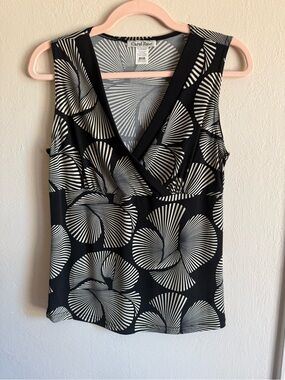 Carol Rose Black & White Printed V-Neck Sleeveless Camisole